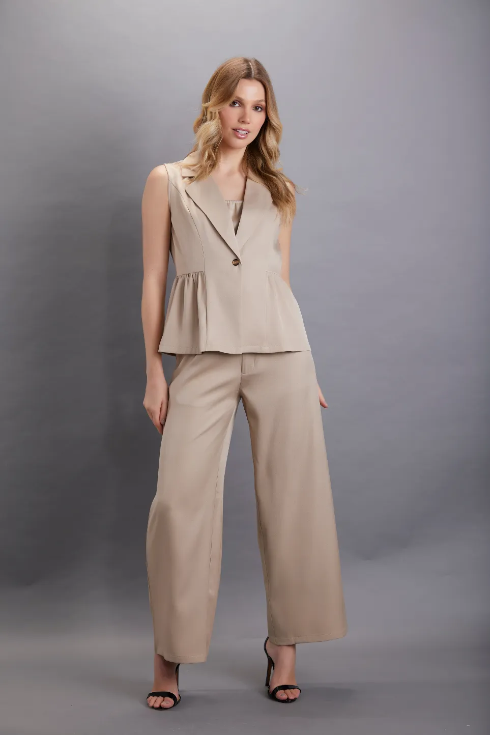 Boss — Conjunto chaleco y pantalón — foto 1